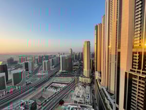 Destinations privilégiées des migrants internationaux fortunés : Émirats arabes unis, Portugal, Italie, Monaco et Australie en tête